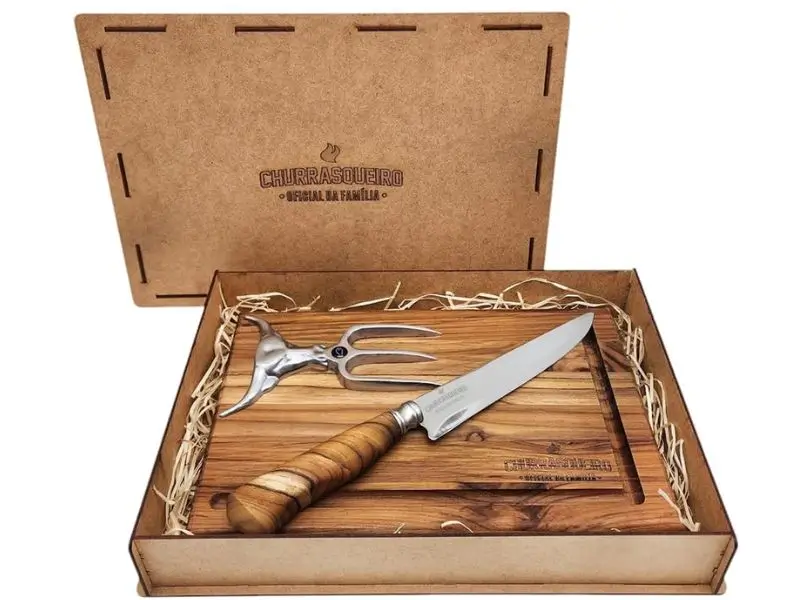 [Kits para Churrasco Completo – Tábua, Faca e Garfo do Churrasqueiro]