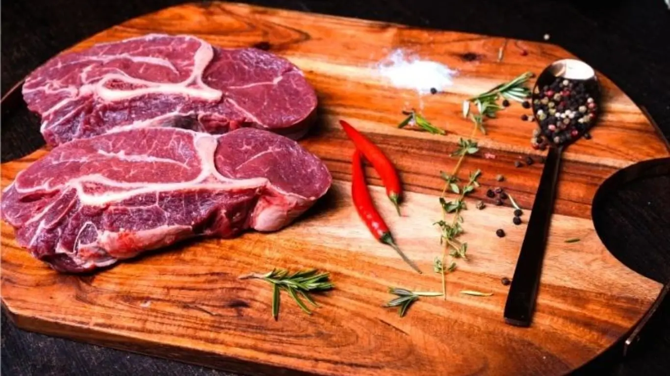 Raquete set, uma das carnes mais baratas para churrasco